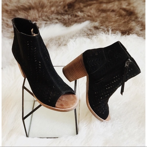 TOMS. ANKLE BOOTS BLACK SUEDE PEEP TOE BOOTIE 6.5 - Picture 1 of 5